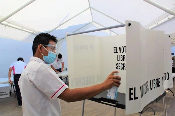 Crédito foto: Instituto Nacional Electoral (Central Electoral).