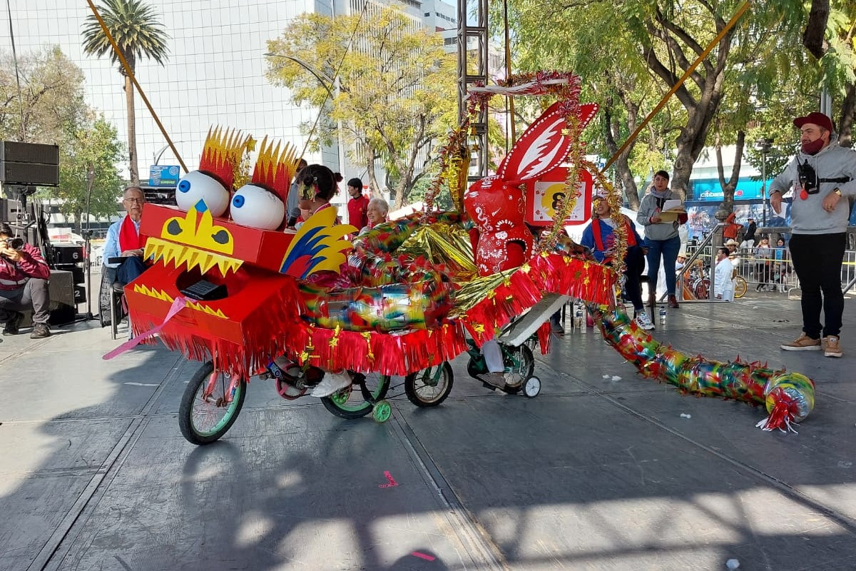 Disfraz de China Dragón para adulta