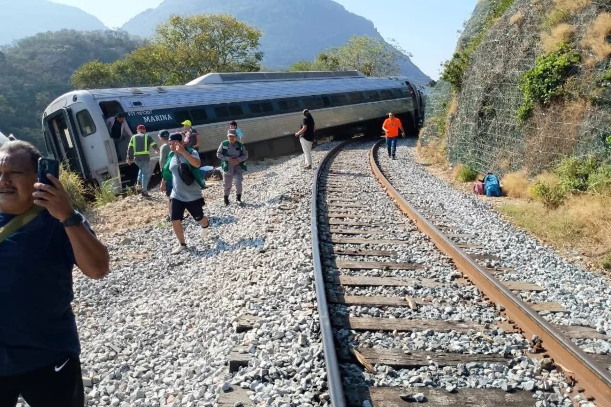 El accidente del Tren Interoceánico dejó 14 víctimas. Entre ellas, estudiantes, jubilados, una familia completa, una abuela y su nieta, y un periodista. Dos de las personas eran menores de edad. Fuente: X @cesar_m_garrido