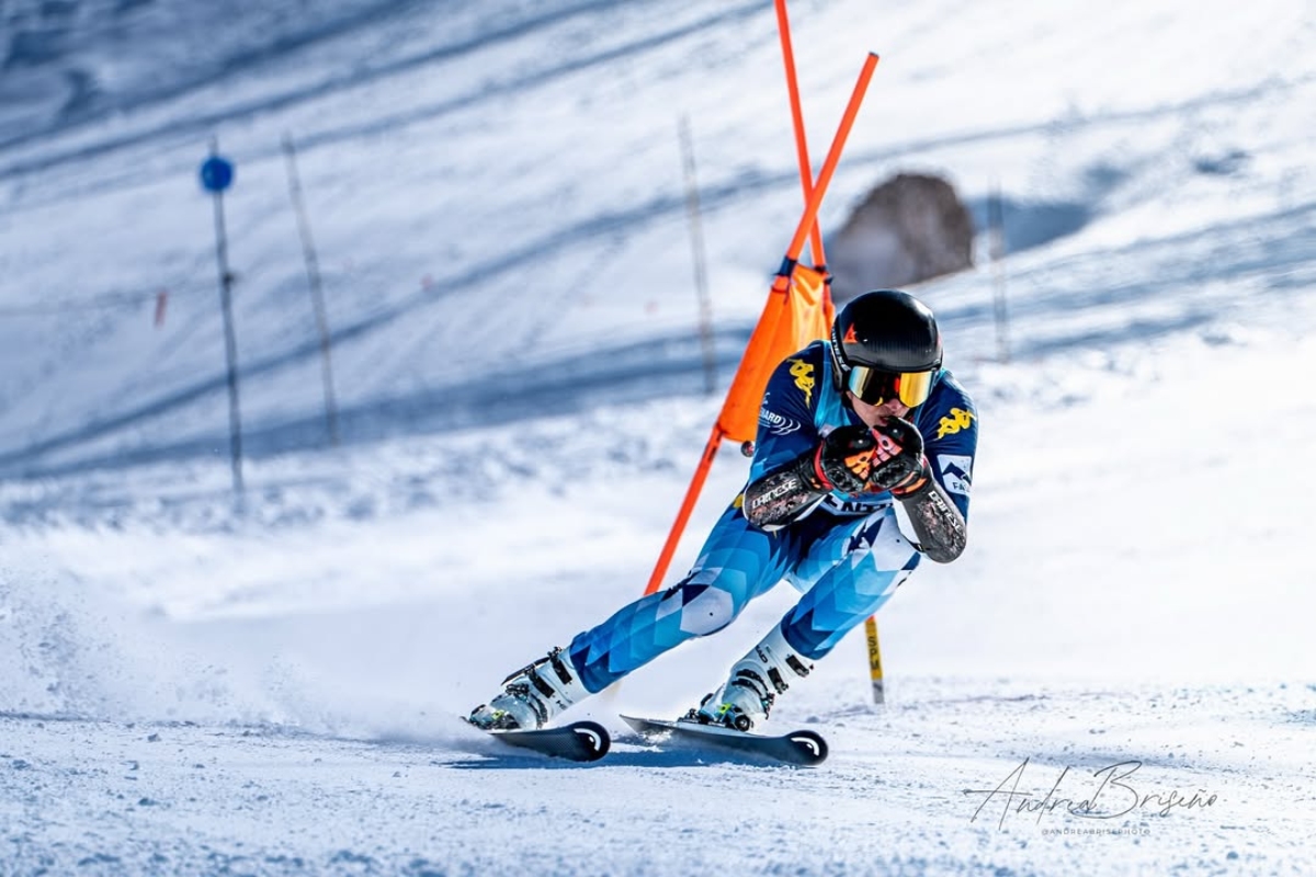 Tiziano Gavrier, de 23 años, competirá en esquí alpino. Fuente: IG @tizianogravier