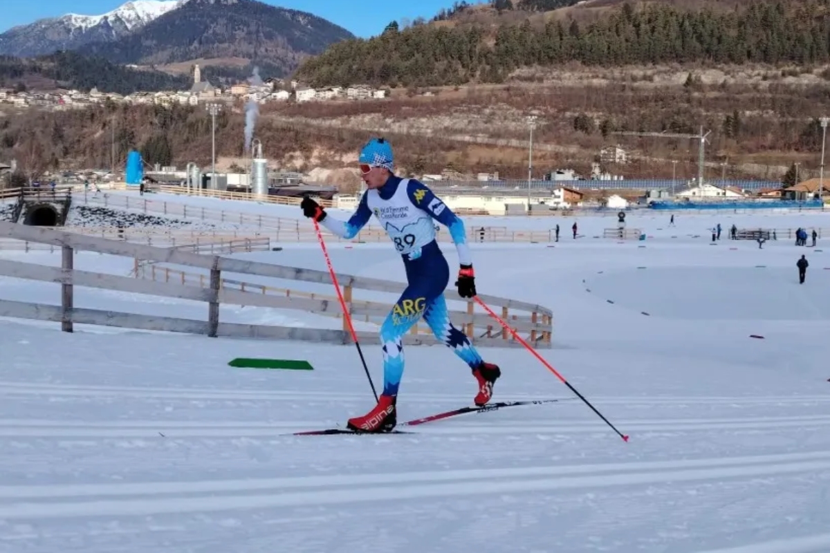 Mateo Sauma, esquí de fondo. Fuente: Argentina Amateur Deporte