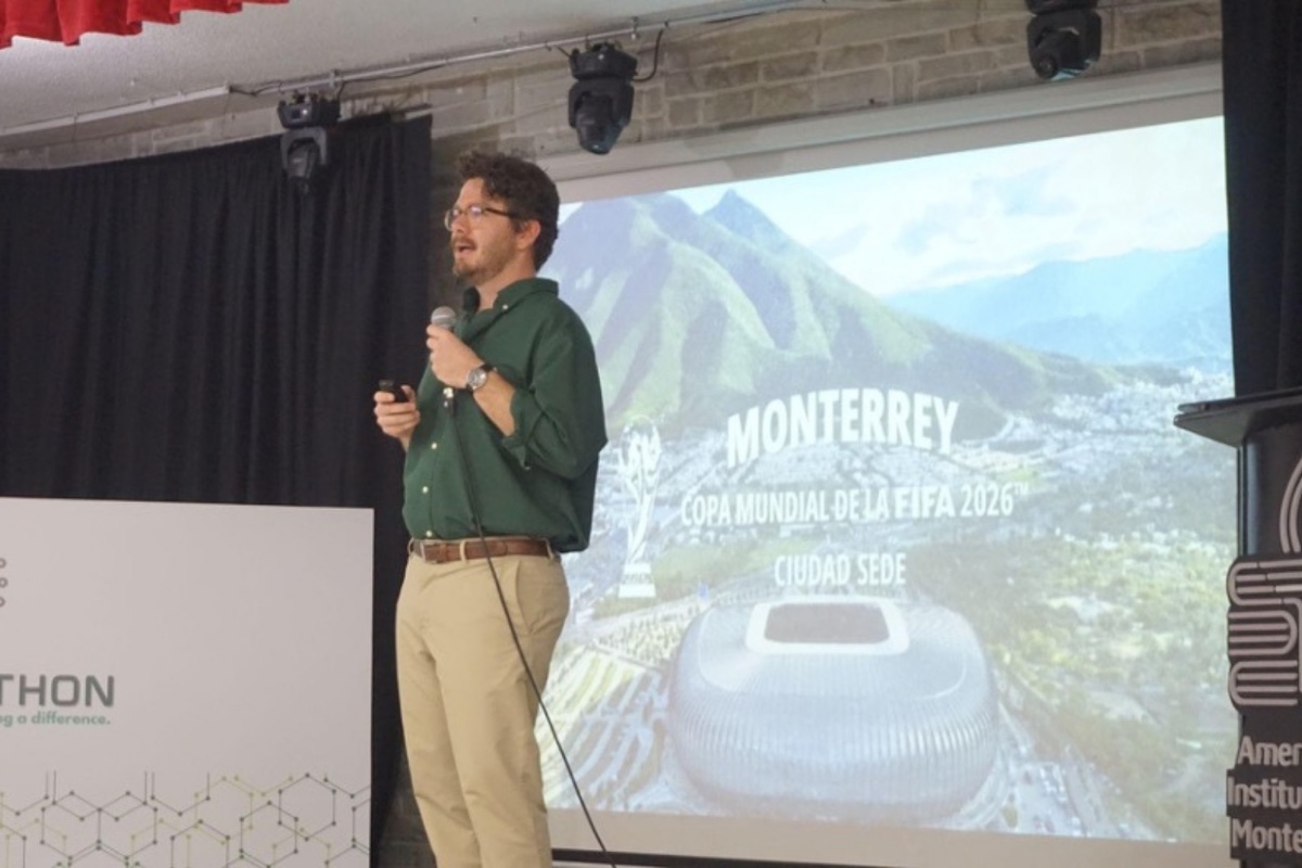 Christopher Brosse, especialista en sostenibilidad, en el Makerthon: World Cup and Sustainability, organizado por el American Institute of Monterrey