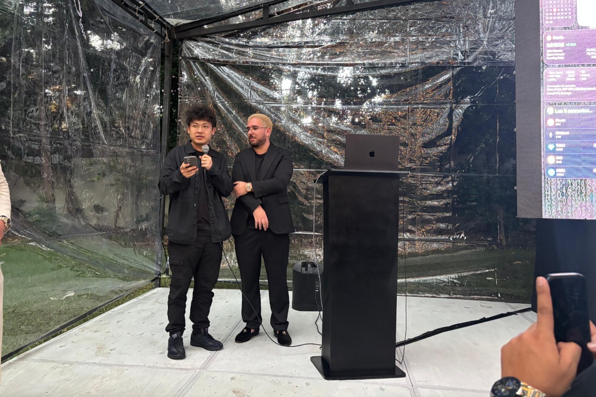 Wayne C. de LBank (izquierda) junto a Fabricio Valdivieso de Cripto Buzz (derecha) en Ciudad de México