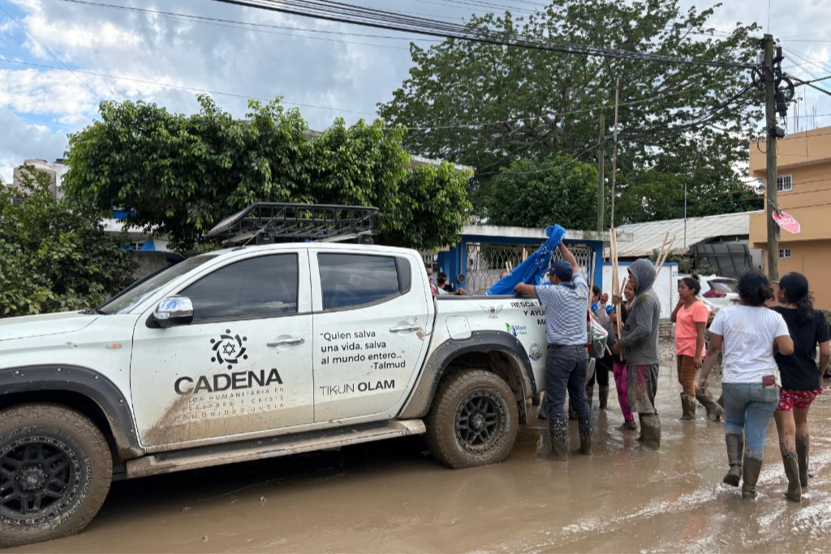 Equipo de rescate de CADENA México