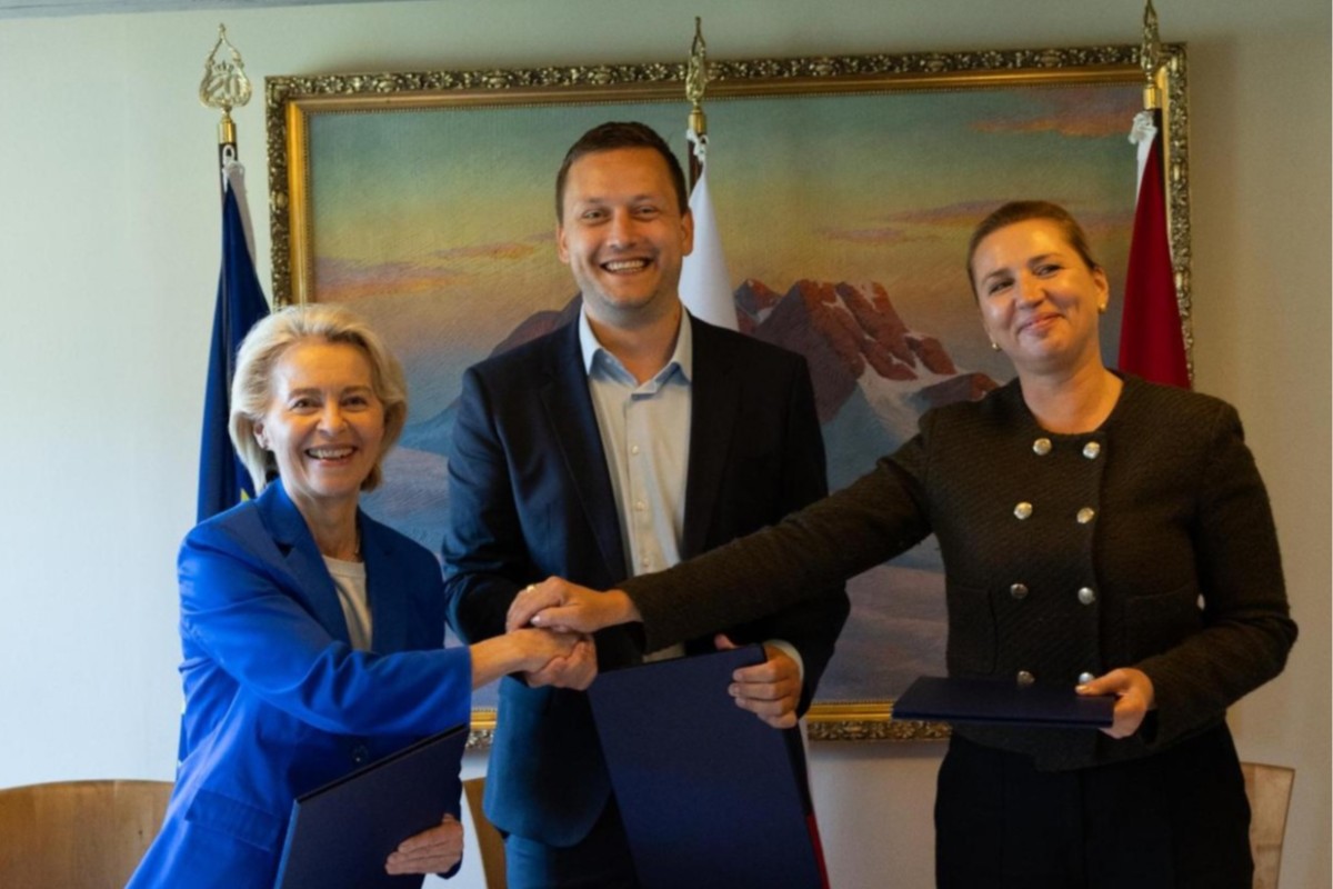 "¡Firmada! Nuestra Declaración Conjunta Unión Europea-Groenlandia-Dinamarca. Refleja la clara decisión de Groenlandia de fortalecer sus lazos con la UE para proteger sus valores, libertad e intereses. Europa también toma una decisión: estar más presente y comprometida con Groenlandia y el Ártico", compartió Von der Leyen en sus redes.