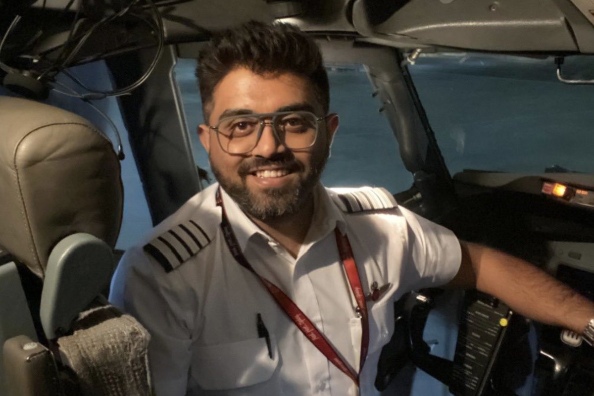 El secuestrador y copiloto del vuelo apuñaló al capitán Smit Machchhar, de nacionalidad india, durante el vuelo. Aun así, pudo abrir la puerta de la cabina para que los pasajeros lograran neutralizar al agresor. Fuente: X @YosephHaddad