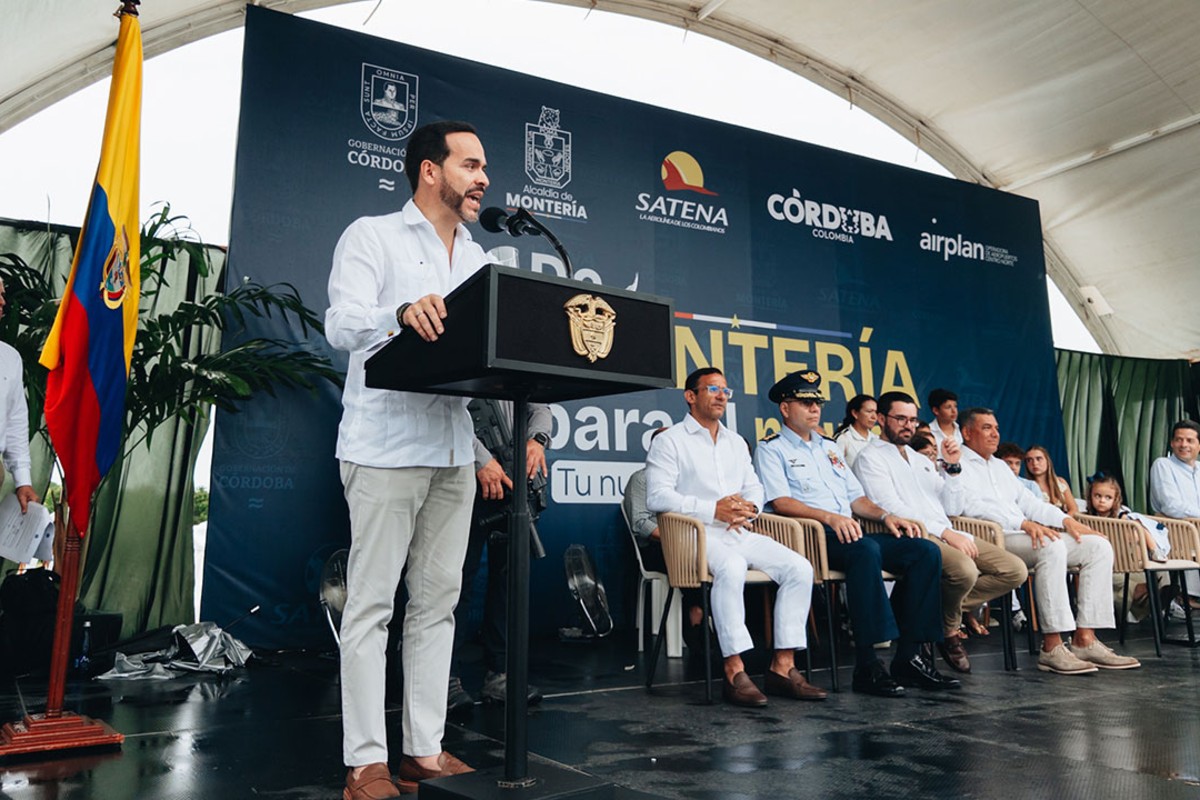 Abelardo De La Espriella en ña inauguración
