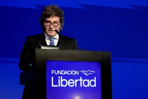 x @LLibertadAvanza