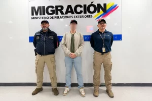 x @MigracionCol